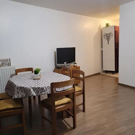 Apartment Gare Rer A 1 A 3 Au Choix